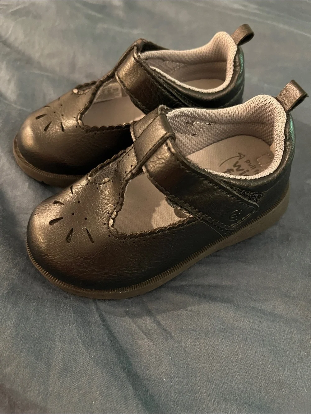 Stride Rite Matte Black Mary Jane Toddler Girls Shoes Velcro Strap Size 6M